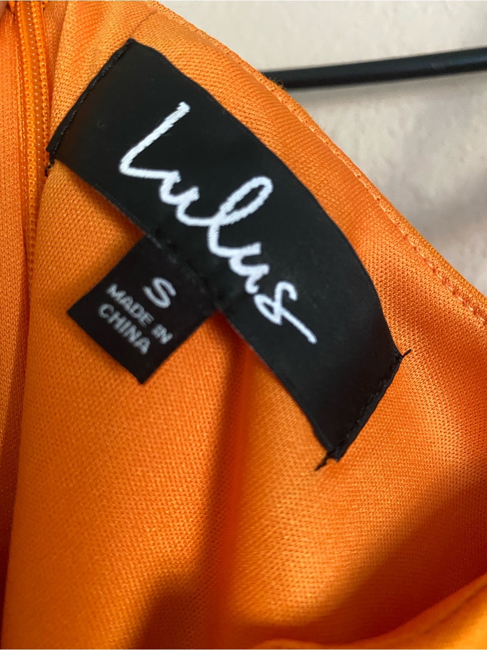 Lulu's Vibrant Orange Midi Bodycon Dress with V-Notch Neckline NWTs - Picture 11 of 12